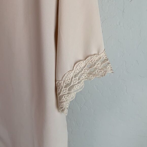 Astr dress mid length sleeves V-neck in back scoopneck in front almond color - Picture 3 of 7